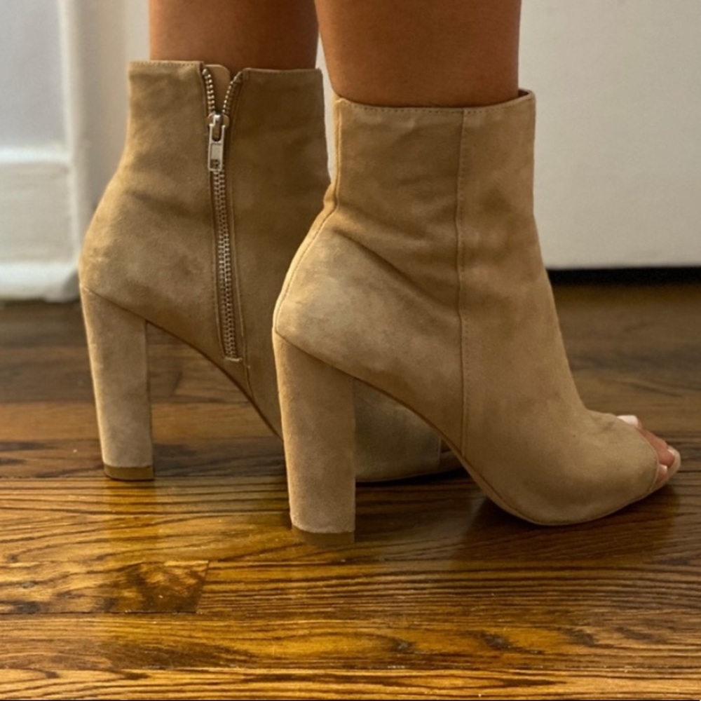 Steve Madden Peep Toe Heel